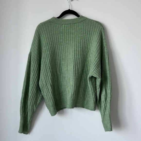 H&M Green Knit Sweater - Picture 4 of 5